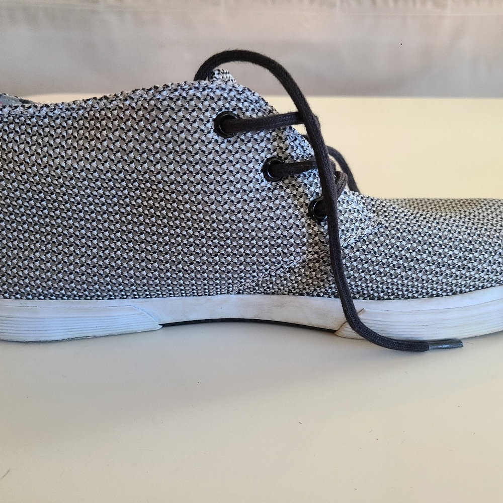 Ben Sherman chukka boots